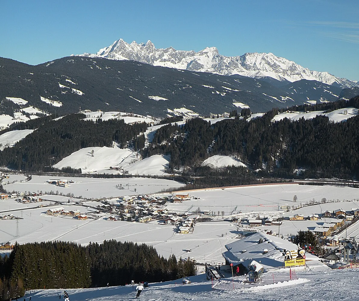 Flachau, Austria. Photo: Vitold Muratov (CC BY-SA 3.0); resized and converted to WebP.