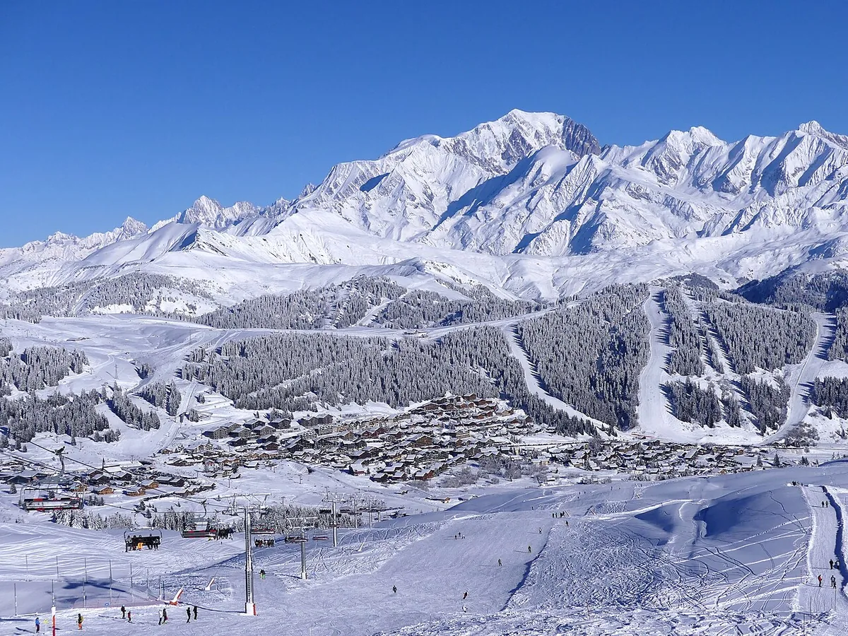 Les Saisies, France. Photo: Florian Pépellin (CC BY-SA 4.0); resized and converted to WebP.