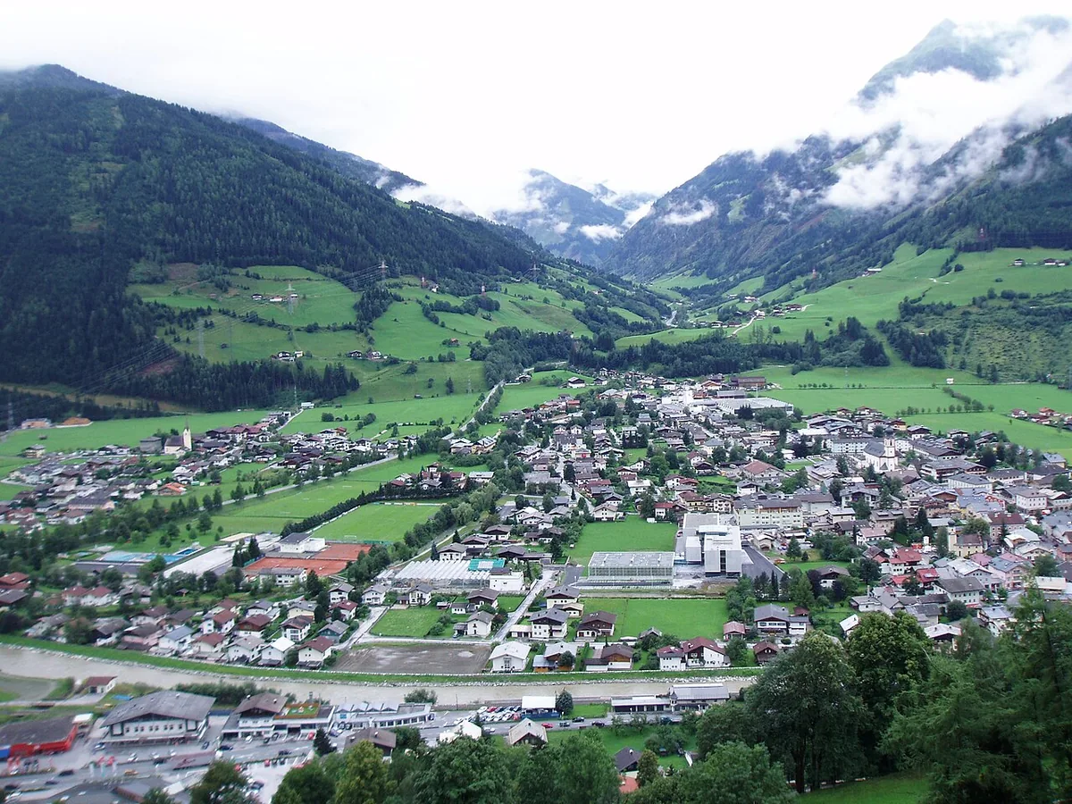 Mittersill, Austria. Photo: Dersh at English Wikipedia (Public domain); resized and converted to WebP.