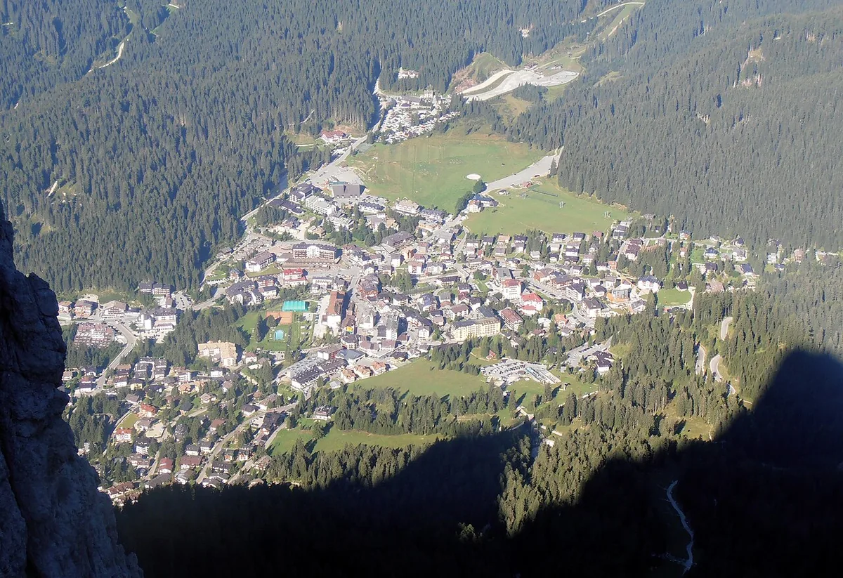 San Martino di Castrozza, Italy. Photo: Svíčková (CC BY-SA 3.0); resized and converted to WebP.