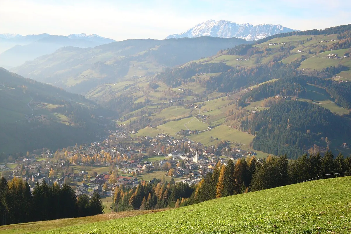 Wagrain, Austria. Photo: Mapper 07 (CC BY-SA 3.0); resized and converted to WebP.